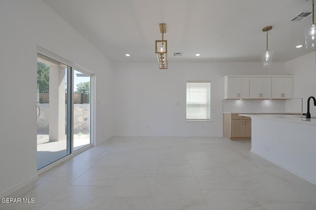 1035 Sidonia Place, Socorro, TX 79927