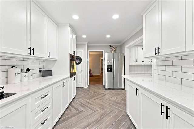 5275 Reynolda Road, Winston-salem, NC 27106