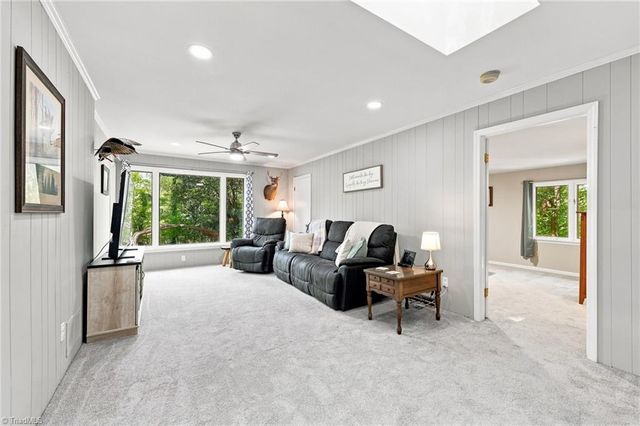 5275 Reynolda Road, Winston-salem, NC 27106