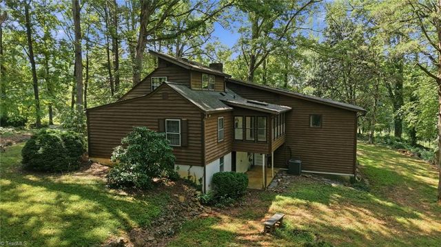 5275 Reynolda Road, Winston-salem, NC 27106