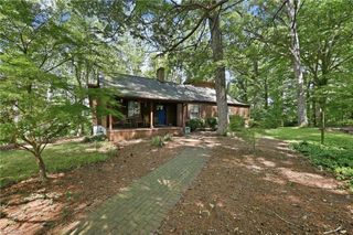 5275 Reynolda Road, Winston-salem, NC 27106