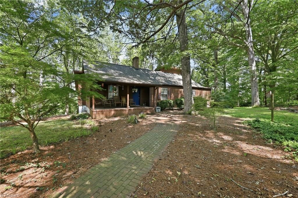 5275 Reynolda Road, Winston-salem, NC 27106