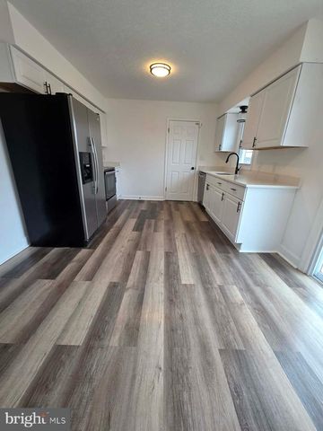 254 PRINCETON ST, Martinsburg, WV 25404