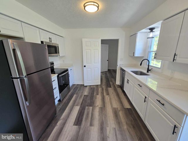 254 PRINCETON ST, Martinsburg, WV 25404