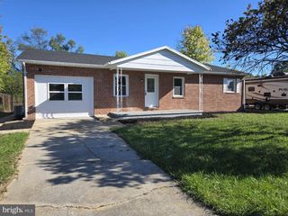 254 PRINCETON ST, Martinsburg, WV 25404