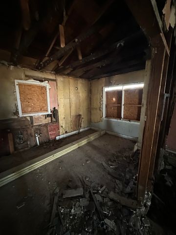 1323 SMITH AVE, Memphis, TN 38107