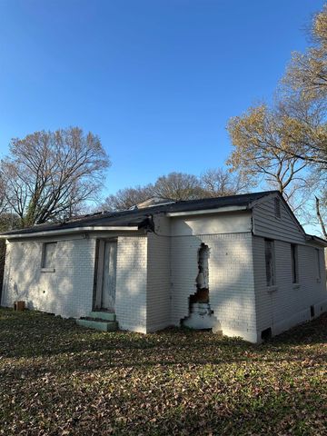1323 SMITH AVE, Memphis, TN 38107
