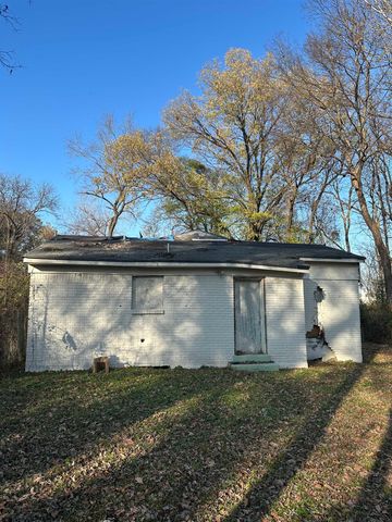 1323 SMITH AVE, Memphis, TN 38107