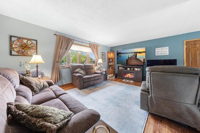 1724 Prairie Avenue SW, Faribault, MN 55021