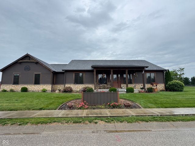 1084 E Jacks Way, Greensburg, IN 47240
