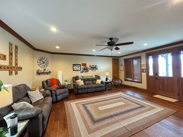 1084 E Jacks Way, Greensburg, IN 47240