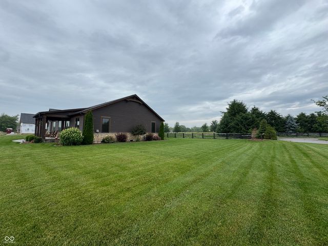 1084 E Jacks Way, Greensburg, IN 47240