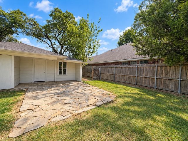 1613 N College Street, Mckinney, TX 75069