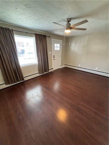 1506 Grant St, N Braddock, PA 15104