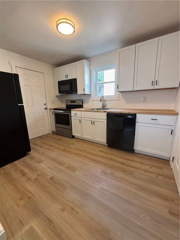 1506 Grant St, N Braddock, PA 15104