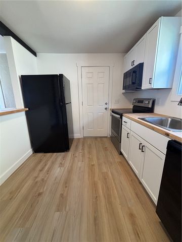 1506 Grant St, N Braddock, PA 15104