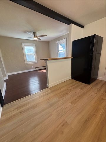 1506 Grant St, N Braddock, PA 15104