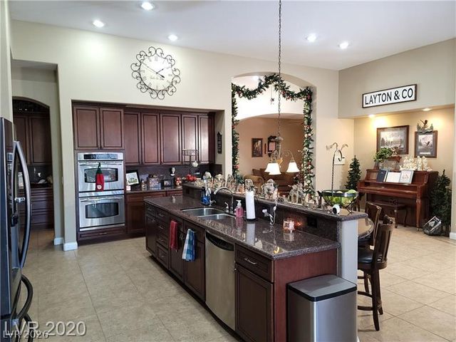 6160 Villa De Picasso Avenue, Las Vegas, NV 89131
