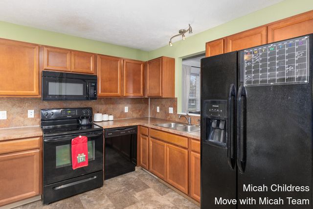 40 E Maple Street, Cedar Springs, MI 49319