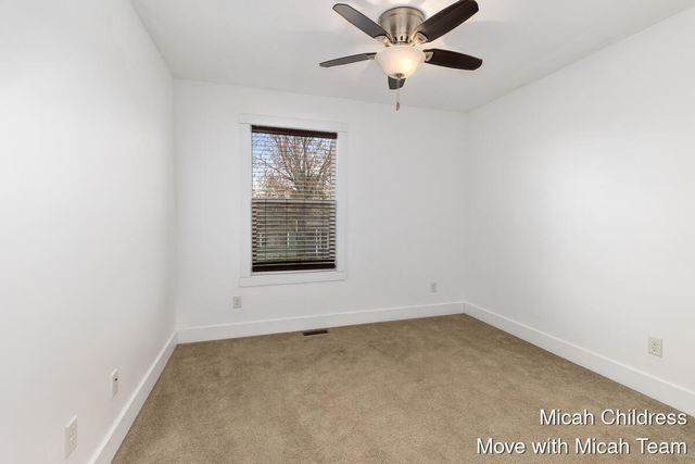 40 E Maple Street, Cedar Springs, MI 49319