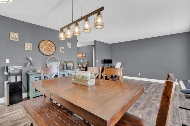 59 Old Stagecoach Rd, Brentwood, CA 94513