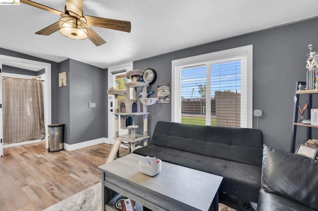 59 Old Stagecoach Rd, Brentwood, CA 94513