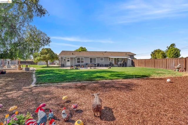 59 Old Stagecoach Rd, Brentwood, CA 94513
