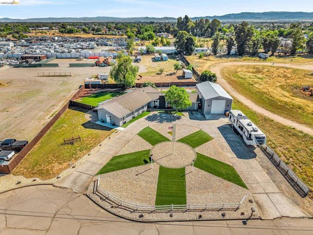 59 Old Stagecoach Rd, Brentwood, CA 94513