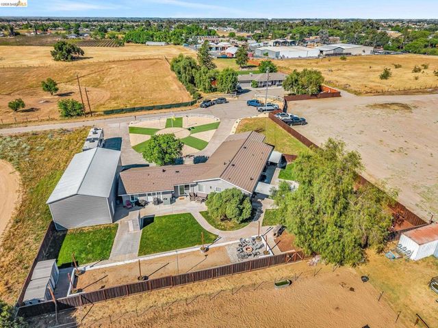 59 Old Stagecoach Rd, Brentwood, CA 94513
