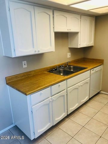 3119 W COCHISE Drive 228, Phoenix, AZ 85051