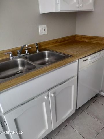 3119 W COCHISE Drive 228, Phoenix, AZ 85051