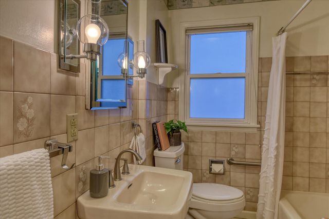 1027 E. 37TH Ave, Spokane, WA 99203