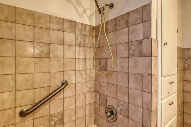 1027 E. 37TH Ave, Spokane, WA 99203