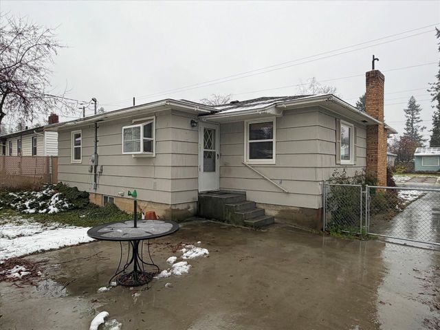 1027 E. 37TH Ave, Spokane, WA 99203