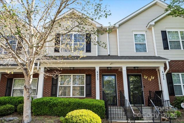 8453 Big Creek Court, Charlotte, NC 28105
