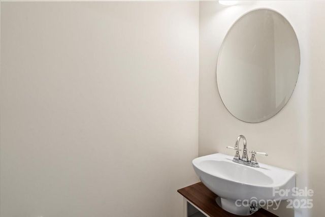 8453 Big Creek Court, Charlotte, NC 28105