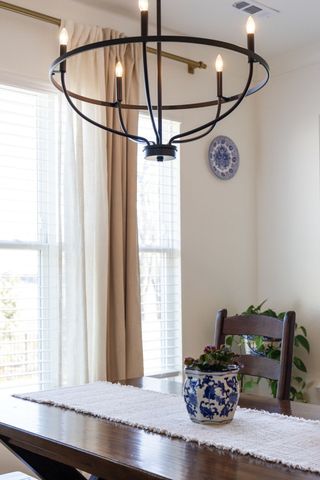 3279 Sassafras Ln, Thompsons Station, TN 37179