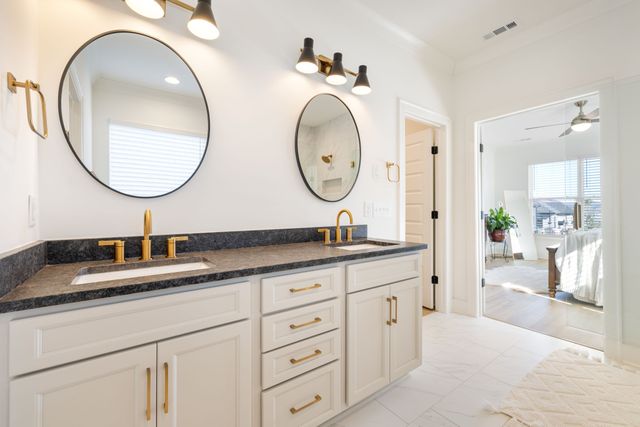 3279 Sassafras Ln, Thompsons Station, TN 37179