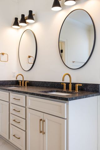 3279 Sassafras Ln, Thompsons Station, TN 37179