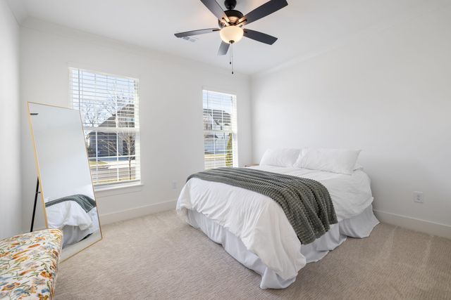 3279 Sassafras Ln, Thompsons Station, TN 37179