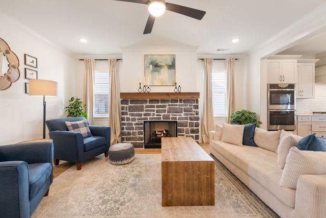 3279 Sassafras Ln, Thompsons Station, TN 37179