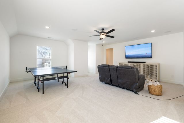 3279 Sassafras Ln, Thompsons Station, TN 37179