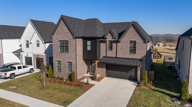 3279 Sassafras Ln, Thompsons Station, TN 37179