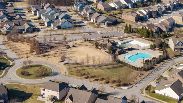 3279 Sassafras Ln, Thompsons Station, TN 37179