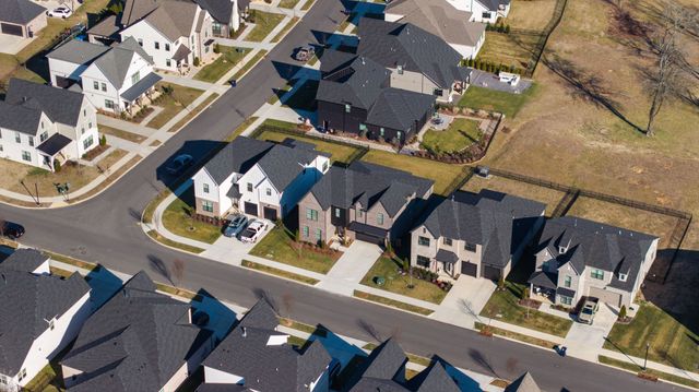 3279 Sassafras Ln, Thompsons Station, TN 37179