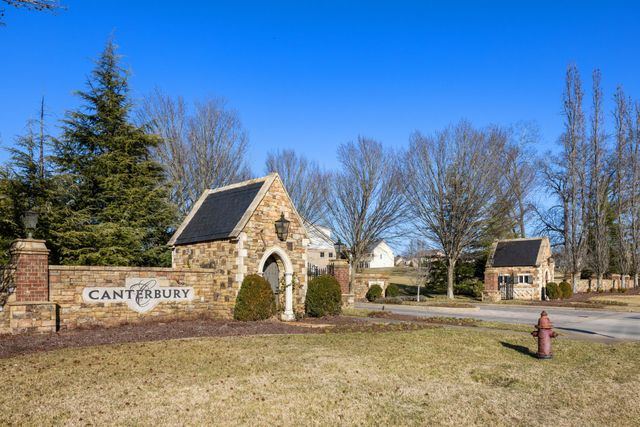 3279 Sassafras Ln, Thompsons Station, TN 37179