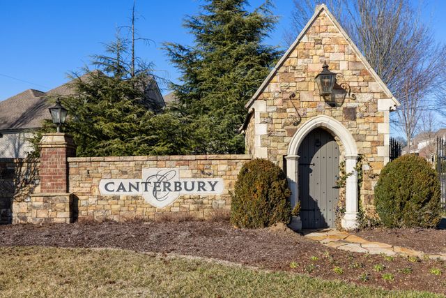 3279 Sassafras Ln, Thompsons Station, TN 37179