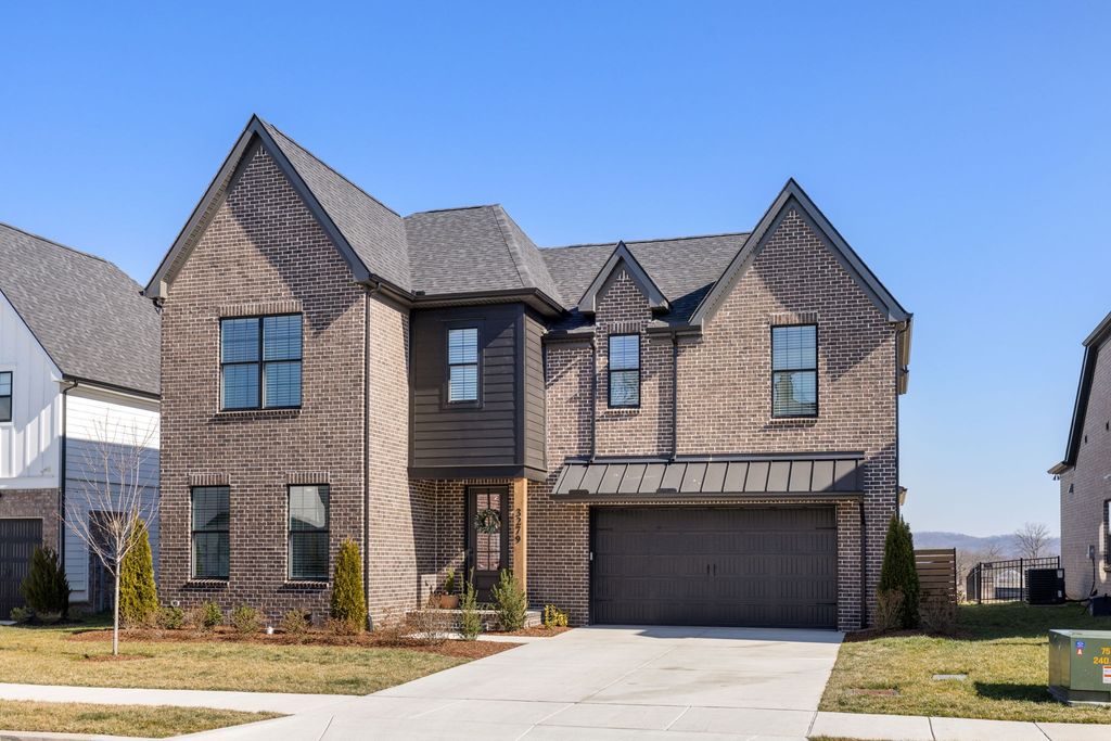 3279 Sassafras Ln, Thompsons Station, TN 37179