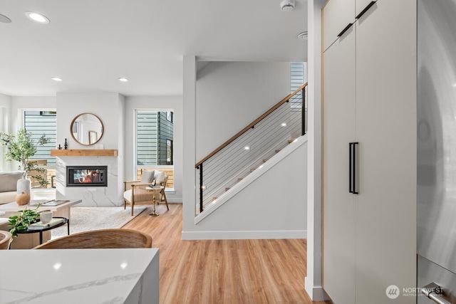 543 16th Avenue W, Kirkland, WA 98033