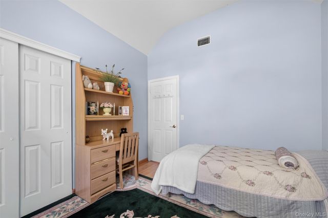 4 Vera Court, Centereach, NY 11720